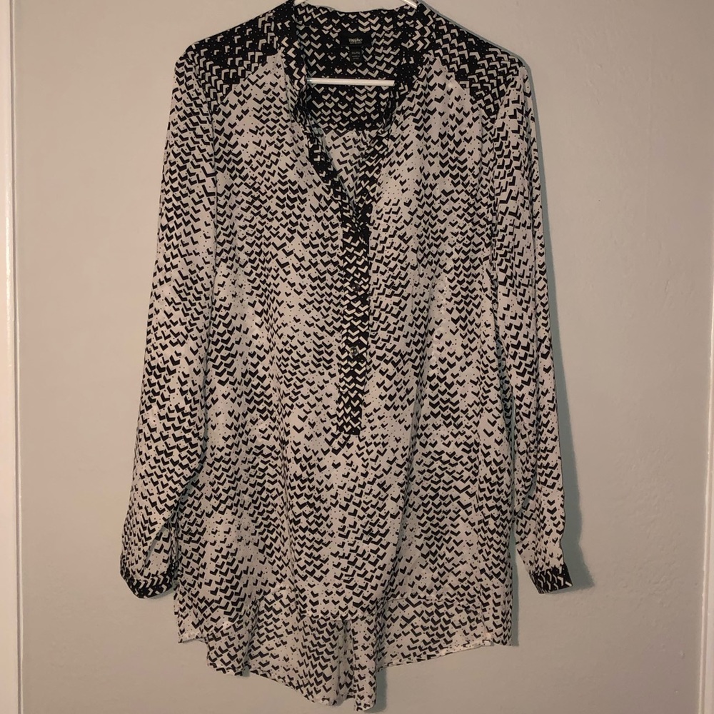 Mossimo fun designed top